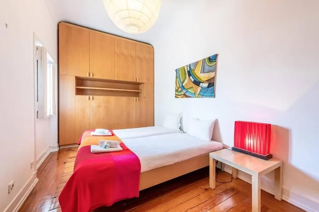 Myplacelisbon - Cassiano Large Apartment Португалия