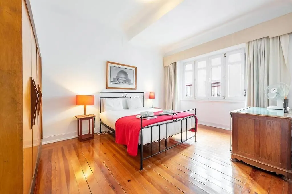 Myplacelisbon - Cassiano Large Apartment Португалия