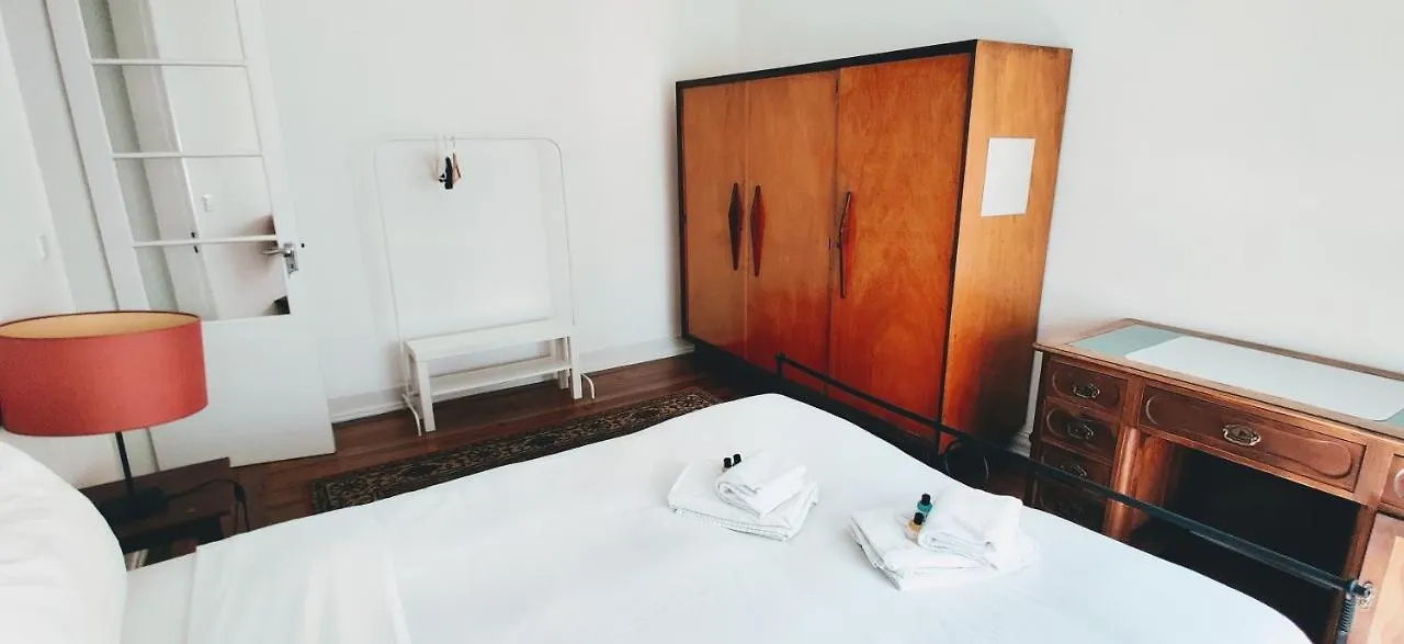 Myplacelisbon - Cassiano Large Apartment 0*, Лиссабон