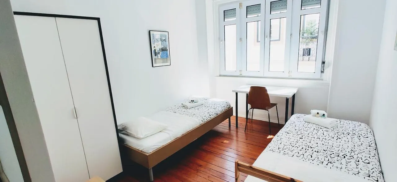 Myplacelisbon - Cassiano Large Apartment Португалия